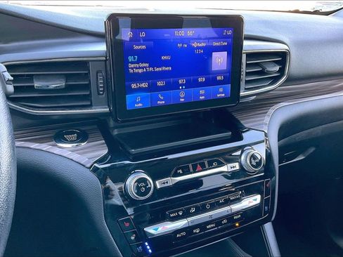 Used 2023 Ford Explorer Limited image 26