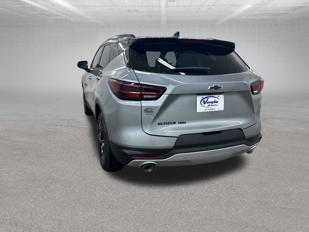 New 2026 Chevrolet Blazer LT w/ Midnight/Sport Edition AWD/4WD image 9