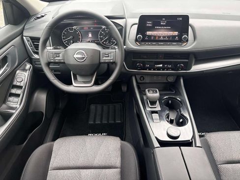 New 2026 Nissan Rogue SV AWD/4WD image 22
