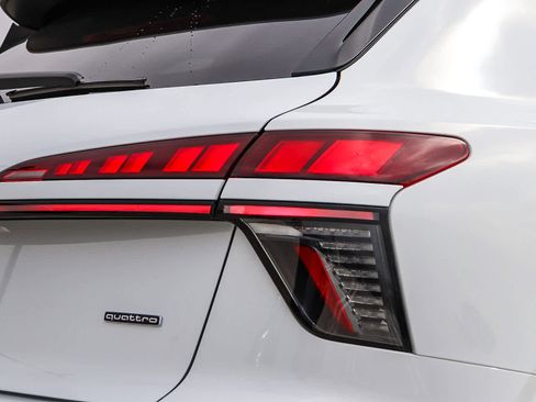 New 2026 Audi Q3 quattro 2.0T image 10