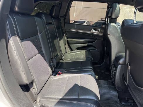 Used 2015 Jeep Grand Cherokee Limited w/ Luxury Group II AWD/4WD image 14