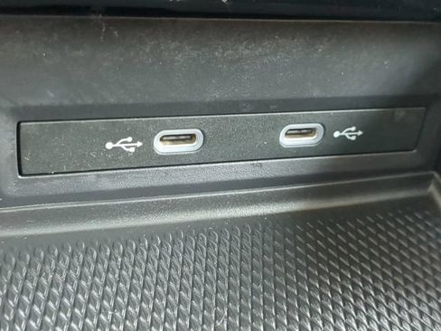 Used 2024 Volkswagen Atlas SE FWD image 21