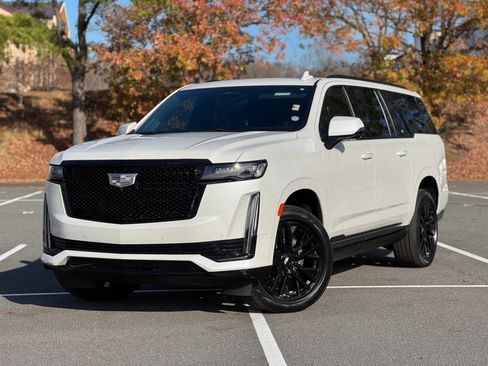 Used 2023 Cadillac Escalade ESV Sport w/ Touring Package image 1