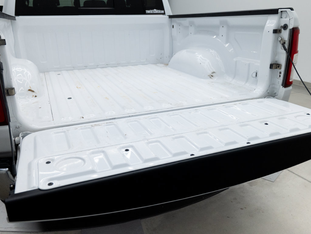 Used 2023 RAM 1500 Big Horn AWD/4WD image 18