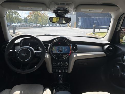 Used 2024 MINI Cooper S w/ Signature Upholstery Package FWD image 41
