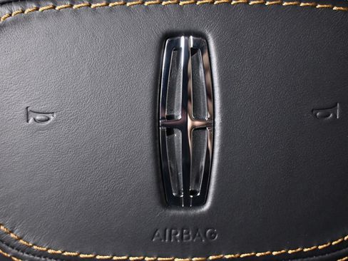 New 2026 Lincoln Navigator Black Label AWD/4WD image 33