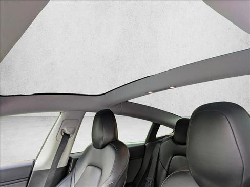 Used 2020 Tesla Model 3 Performance image 16