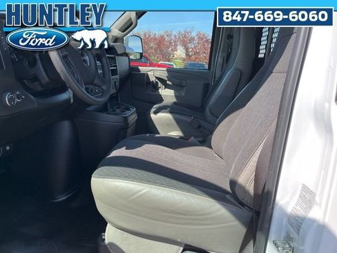 Used 2024 GMC Savana 2500 w/ Driver Convenience Package RWD image 12