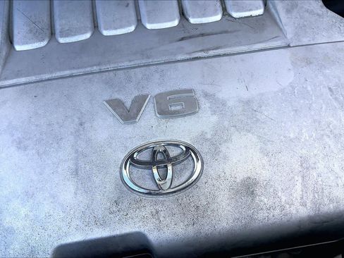 Used 2012 Toyota Highlander Limited w/ Tow Pkg FWD image 27