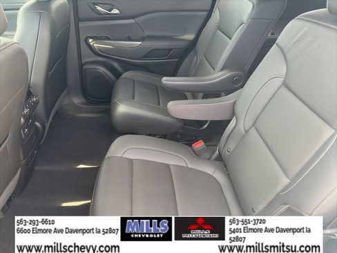 Used 2023 GMC Acadia SLT w/ Preferred Package FWD image 19
