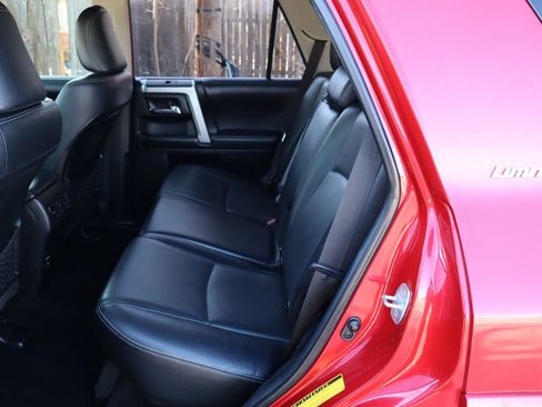 Used 2015 Toyota 4Runner Limited image 21