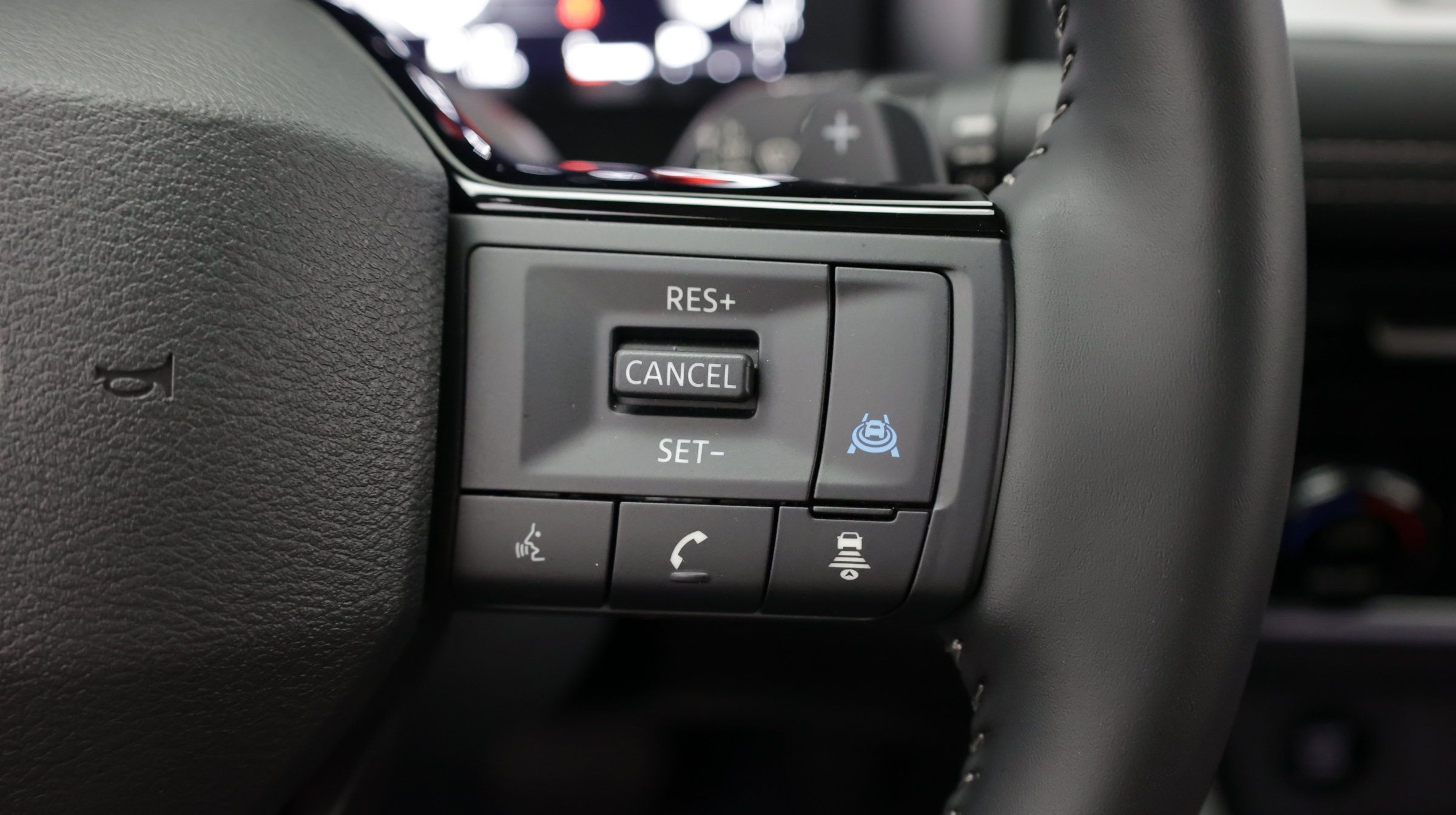 Used 2026 Nissan Rogue SL AWD/4WD image 25