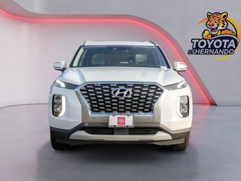 Used 2020 Hyundai Palisade SEL w/ Convenience Package image 2
