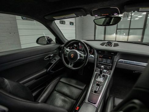 Used 2014 Porsche 911 Carrera 4S image 16