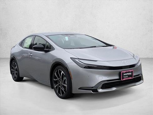 New 2026 Toyota Prius Plug-In Hybrid image 7