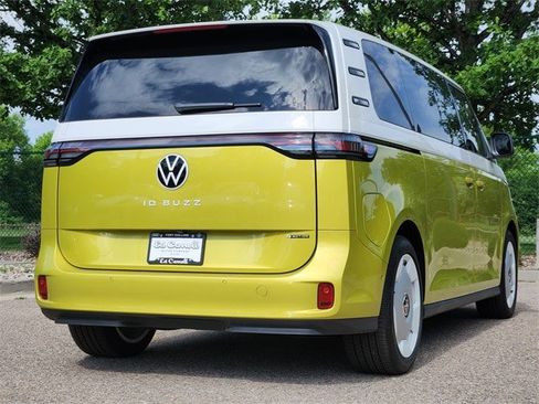 New 2025 Volkswagen ID. Buzz 1st Edition image 7