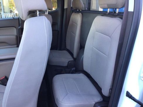 Used 2018 GMC Canyon SLE w/ Trailering Package image 9