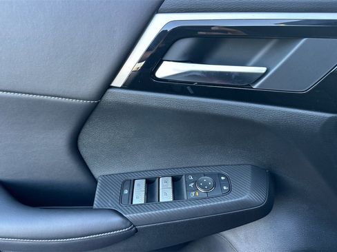 New 2025 Mitsubishi Outlander SE image 12