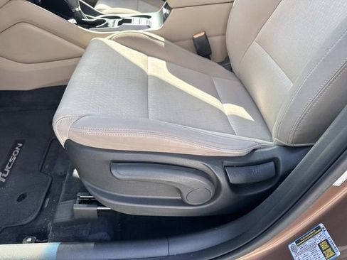 Used 2017 Hyundai Tucson SE image 21