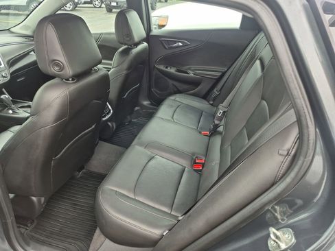 Used 2016 Chevrolet Malibu LT w/ Leather Package FWD image 26