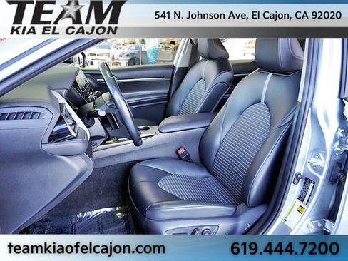 Used 2023 Toyota Camry SE image 14