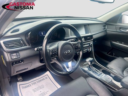 Used 2016 Kia Optima EX w/ Premium Package image 11