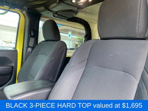 Used 2022 Jeep Wrangler Sport AWD/4WD image 6