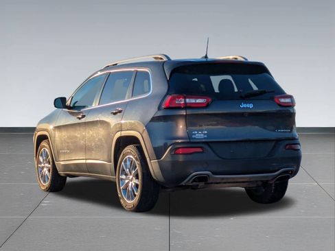 Used 2016 Jeep Cherokee Limited image 4