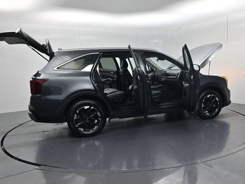 Certified 2024 Kia Sorento S FWD image 59