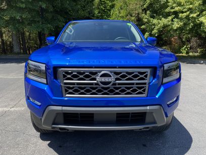 Used 2024 Nissan Frontier SL w/ Technology Package