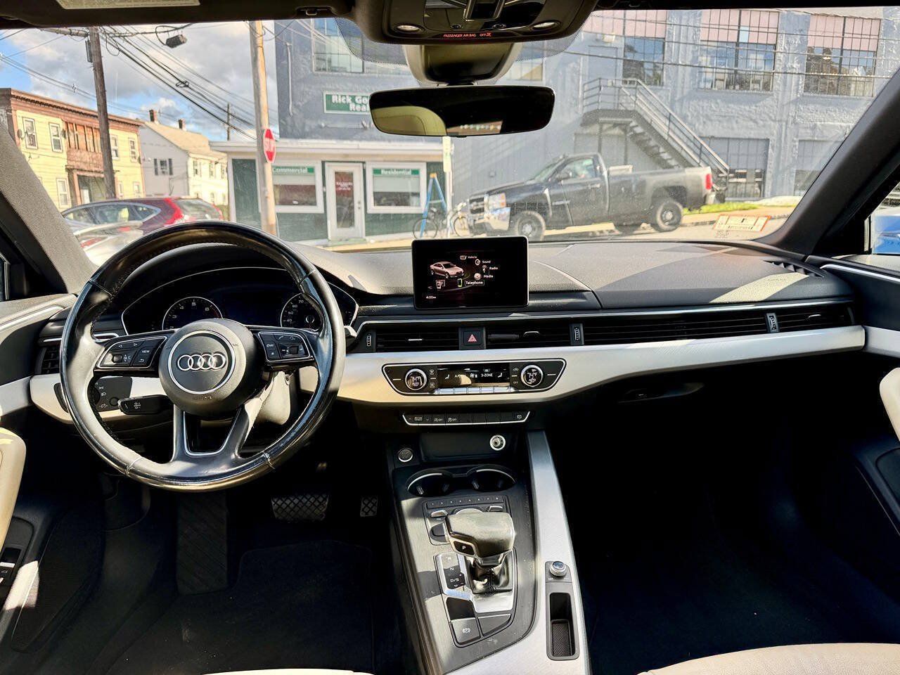 Used 2017 Audi A4 2.0T Premium FWD image 11