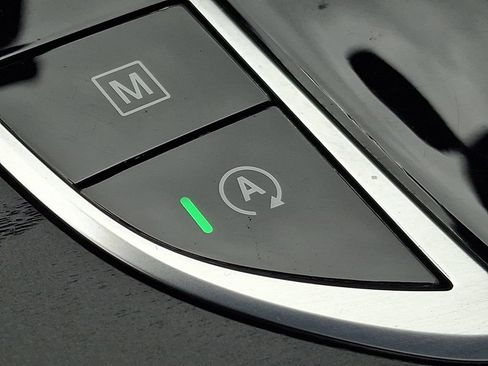 Certified 2019 Mercedes-Benz GLC 300 4MATIC image 26