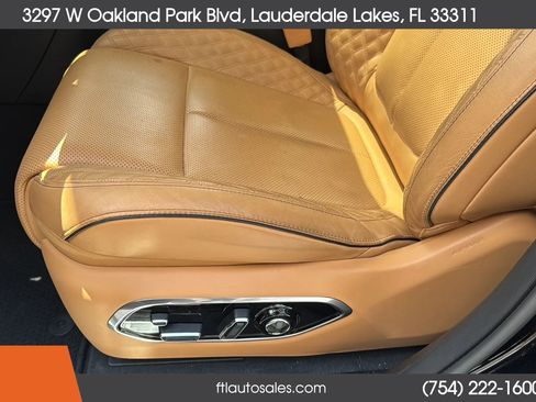 Used 2022 Jeep Grand Cherokee Summit w/ Luxury Tech Group V AWD/4WD image 26
