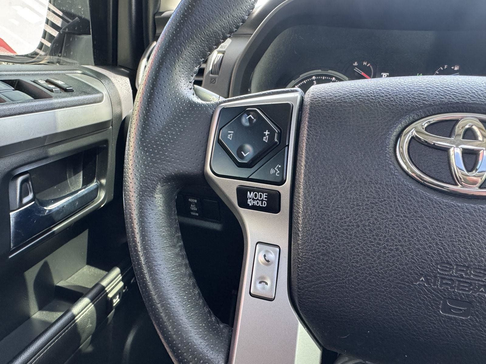 Used 2021 Toyota 4Runner Limited AWD/4WD image 19