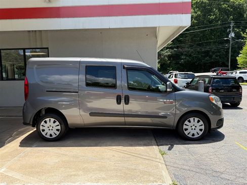 Used 2020 RAM ProMaster City SLT w/ Popular Equipment Group FWD image 2