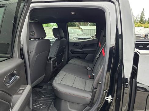 New 2025 Chevrolet Colorado Z71 image 17