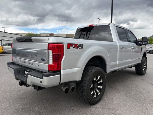 Used 2019 Ford F350 Platinum w/ Platinum Ultimate Package AWD/4WD image 4