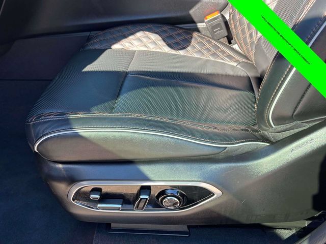 Used 2024 Jeep Grand Cherokee Summit AWD/4WD image 5