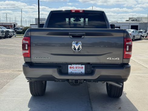 Used 2024 RAM 2500 Laramie w/ Sport Appearance Package image 9