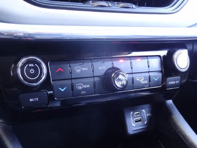 Used 2022 Jeep Compass Limited w/ Elite Group AWD/4WD image 41