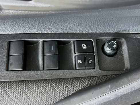 Used 2025 Toyota Corolla LE image 15