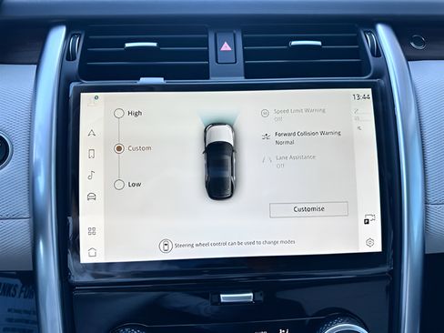 Certified 2025 Land Rover Discovery Dynamic SE AWD/4WD image 25