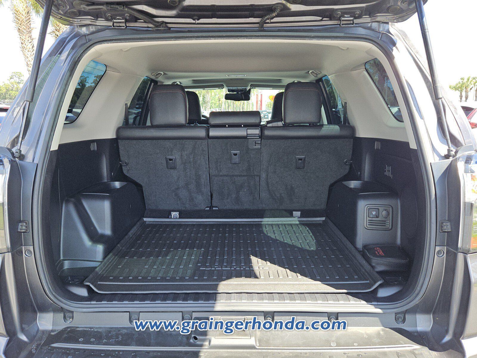 Used 2023 Toyota 4Runner TRD Pro AWD/4WD image 13