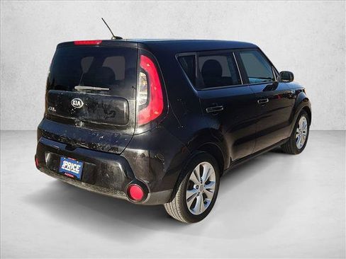Used 2016 Kia Soul + image 5