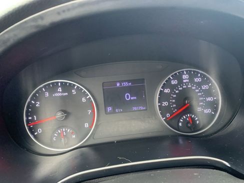 Used 2021 Kia Seltos S AWD/4WD image 12