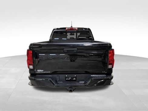 Used 2023 Chevrolet Colorado LT w/ LT Convenience Package II AWD/4WD image 38