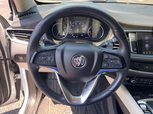 Used 2022 Buick Enclave Avenir w/ Avenir Technology Package FWD image 19