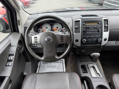 Used 2011 Nissan Xterra PRO-4X w/ Pro-4x Leather Pkg AWD/4WD image 17