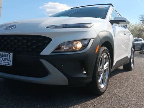 Used 2023 Hyundai Kona SEL w/ Convenience Package image 9