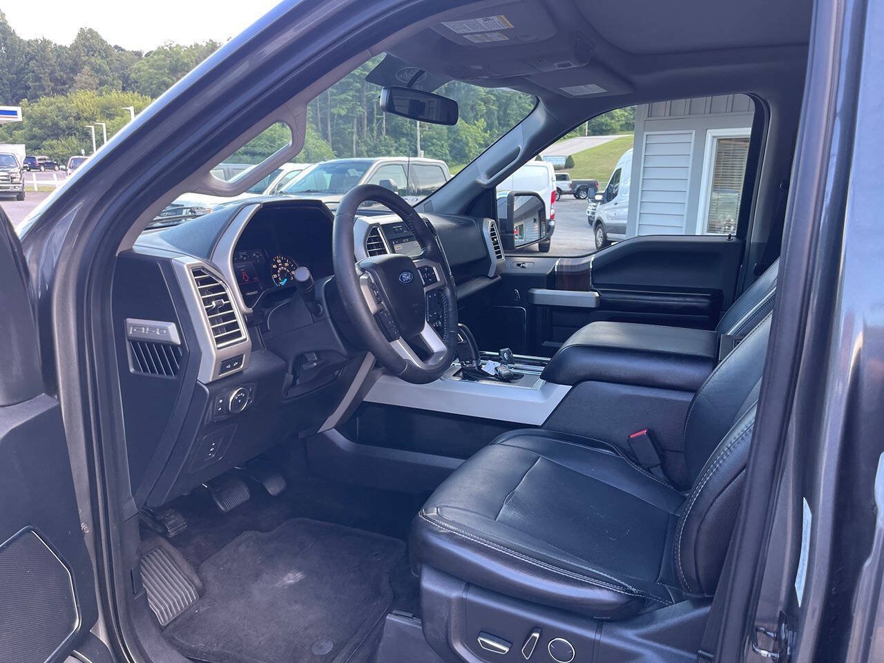 Used 2016 Ford F150 Lariat AWD/4WD image 17